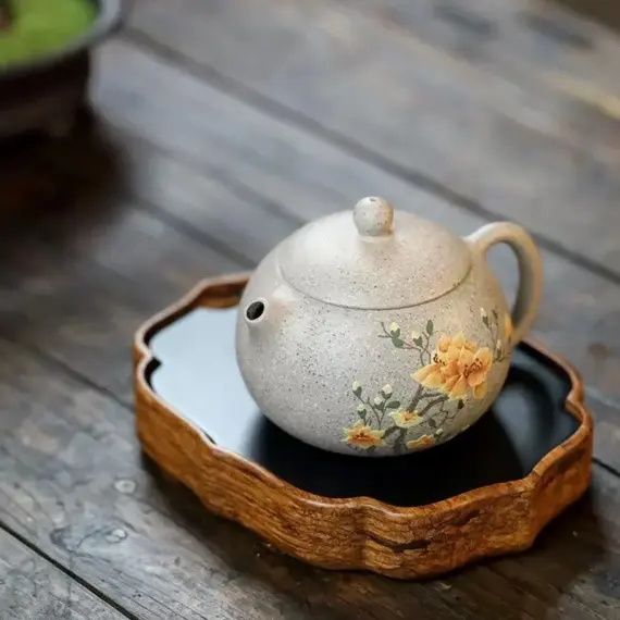 Ấm tử sa là gì? Nguồn gốc, quy trình chế tạo và công dụng đặc biệt trong thưởng thức trà ngon